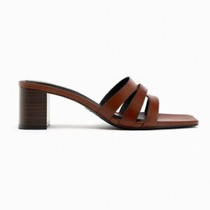 NWT. Zara Brown Leather Block Heel Mules. Size 6.
